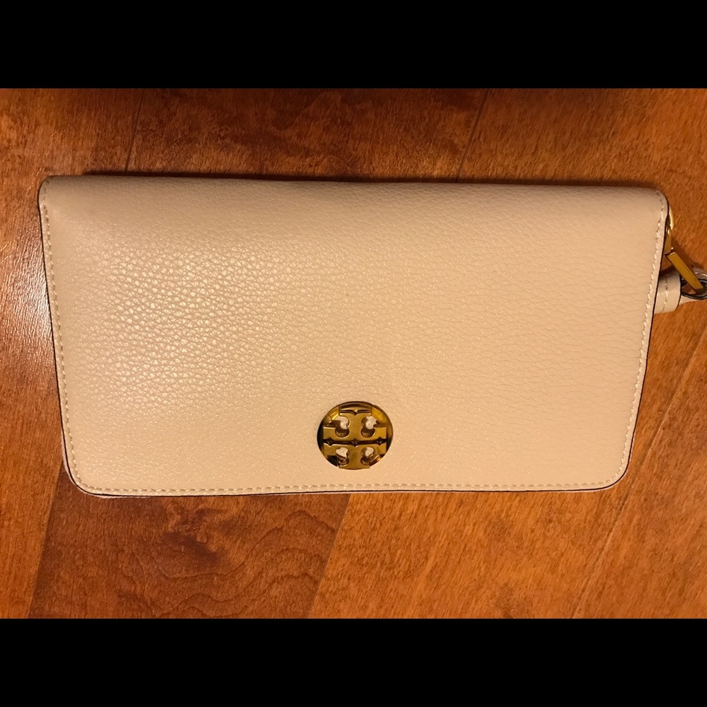 Tory Burch wallet